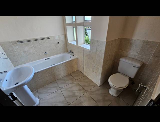 3 BEDROOM HOUSE FOR SALE IN SERALA VIEW